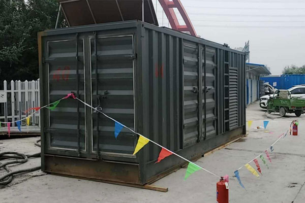 德令哈发电机租赁空气滤清器多久更换一次？